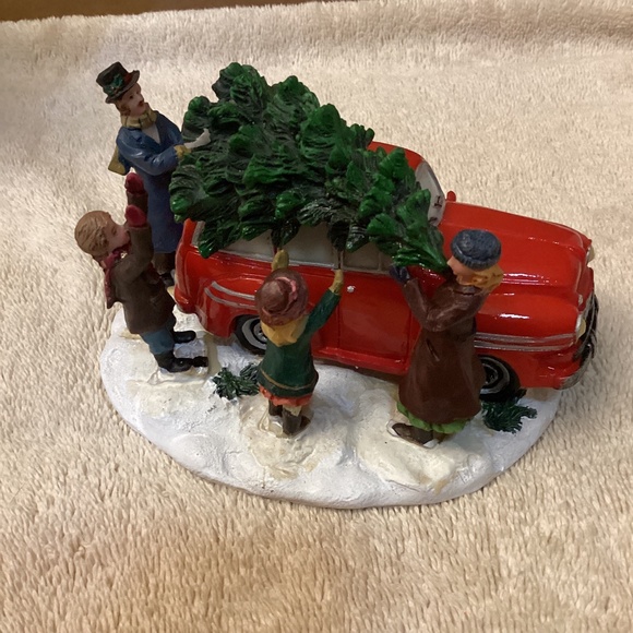 St. Nicholas Square Christmas Traditon - Picture 5 of 10